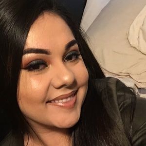 Meet your Posher, Carla